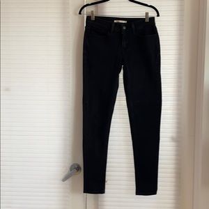 Levi’s 535 Super Skinny size 28
